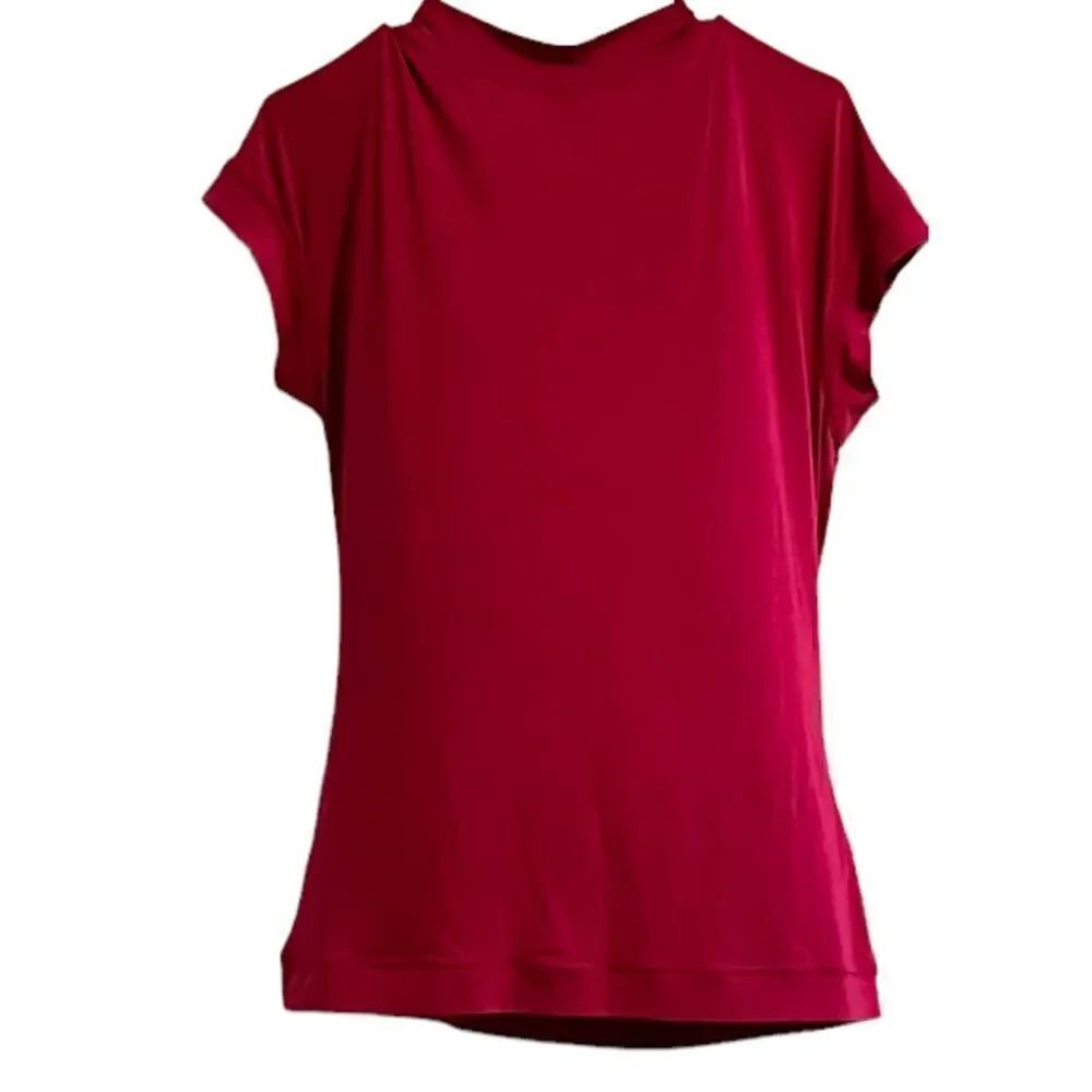 Versatile Blouse - Picture 2 of 3